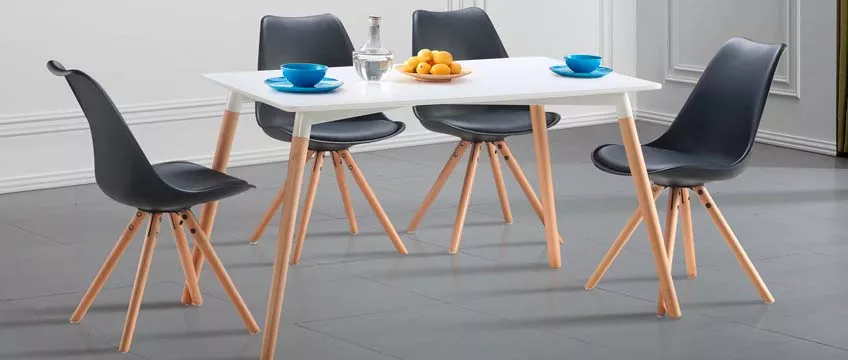 Выбор деревянного стола